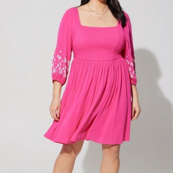 NWT Torrid Pink & Sexy Mini Crinkle Gauze Blouson Sleeve Dress - Picture 5 of 8